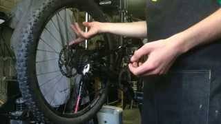 How to stop a disc brake from squeaking